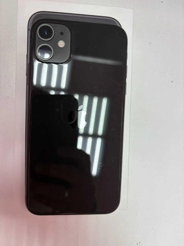 Смартфон iPhone 11 64Gb