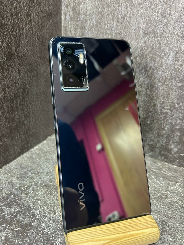 Смартфон Vivo E 4/128